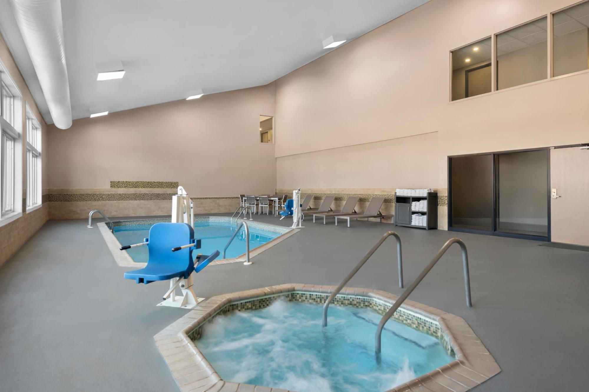 Country Inn & Suites By Radisson, Coon Rapids, Mn Екстериор снимка